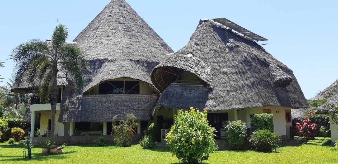Amani Paradise - Luxury Villas Playa de Diani Exterior foto