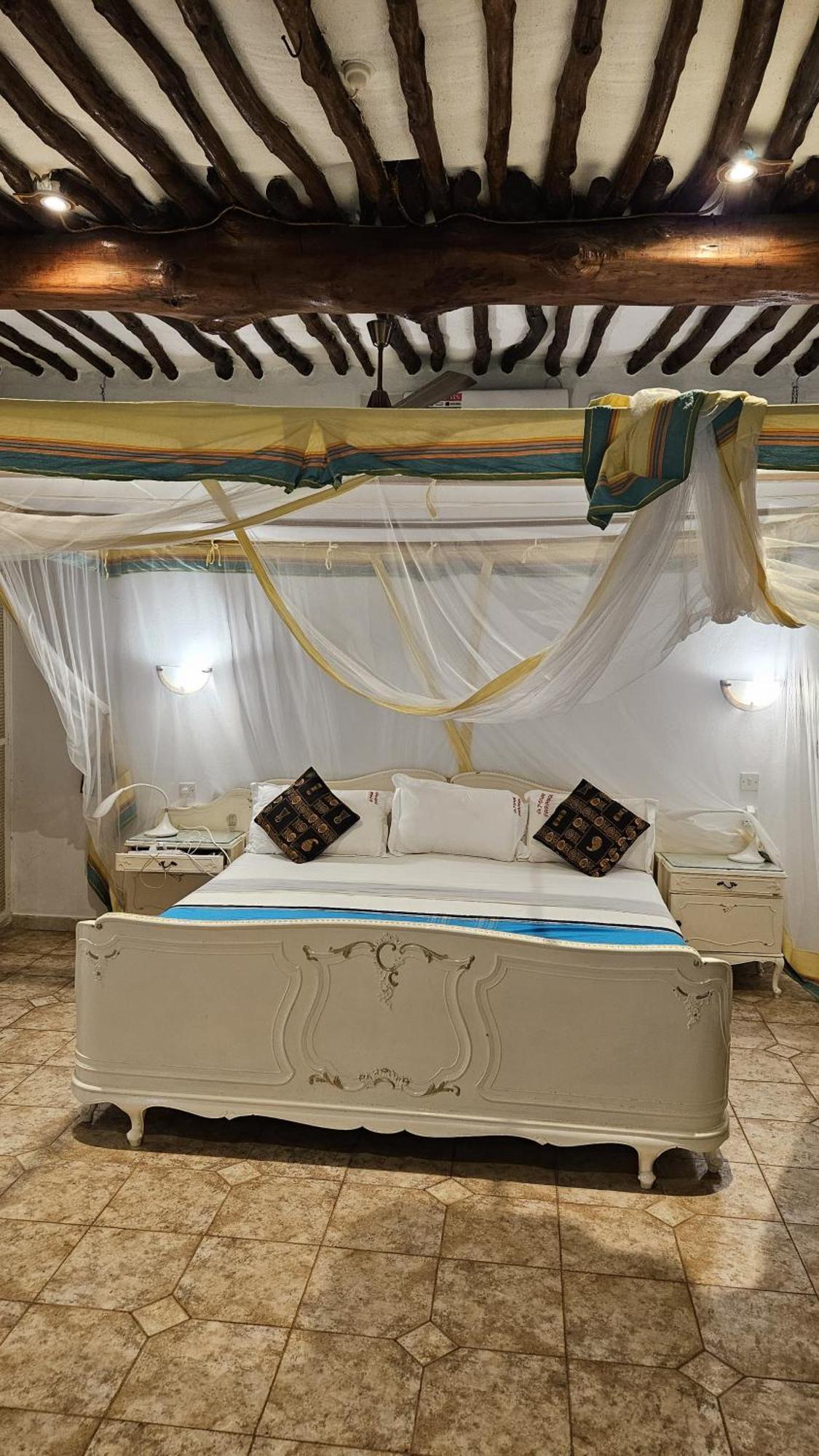 Amani Paradise - Luxury Villas Playa de Diani Exterior foto