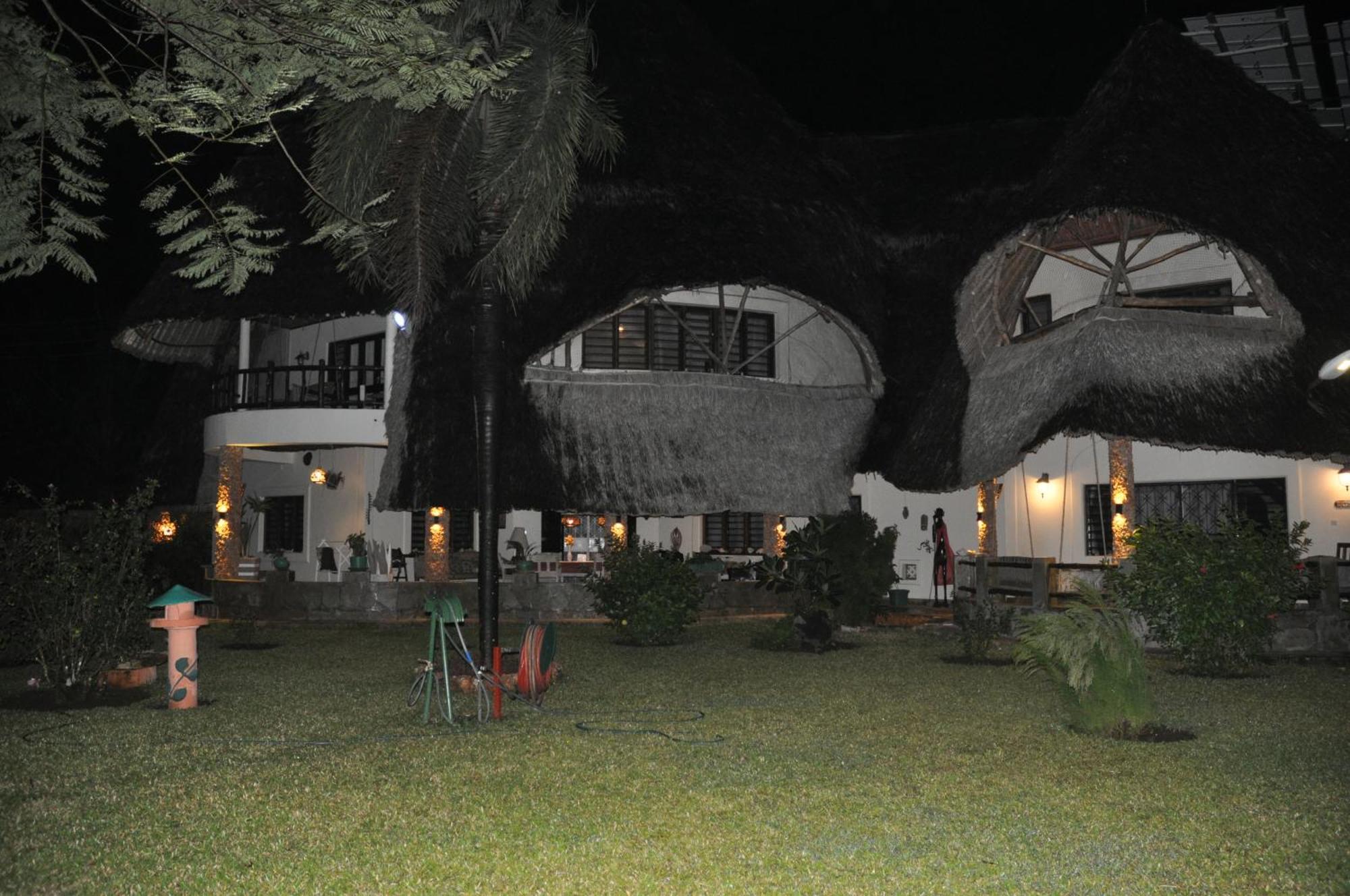 Amani Paradise - Luxury Villas Playa de Diani Exterior foto